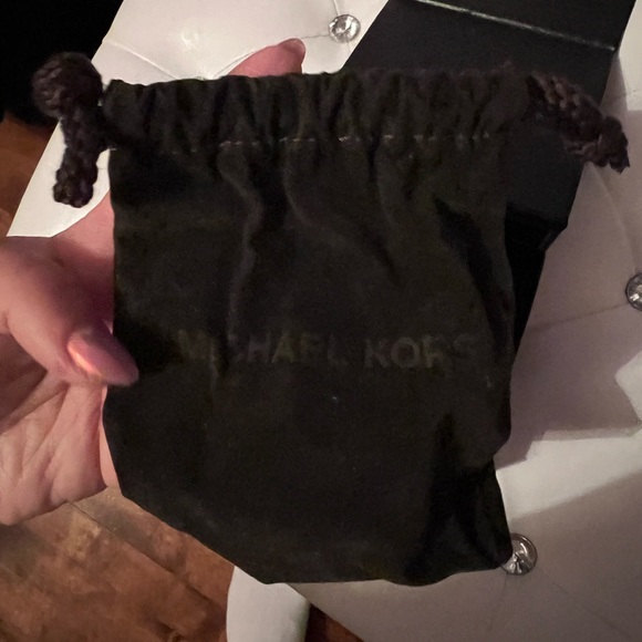 MK lock bracelet - Picture 5 of 7